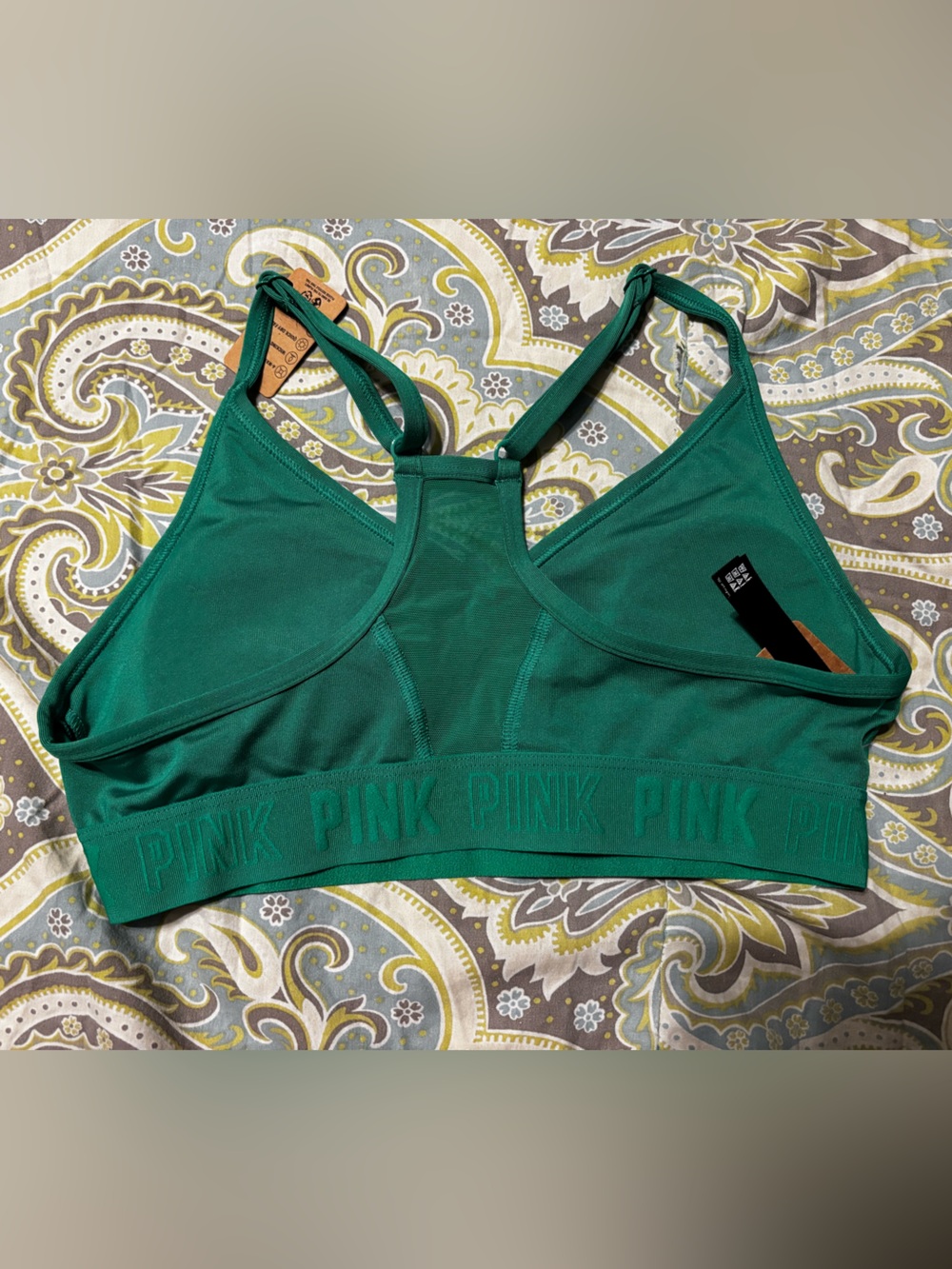 🦋PINK Victoria's Secret ultimate lightly lined sport bra - Picture 2 of 3
